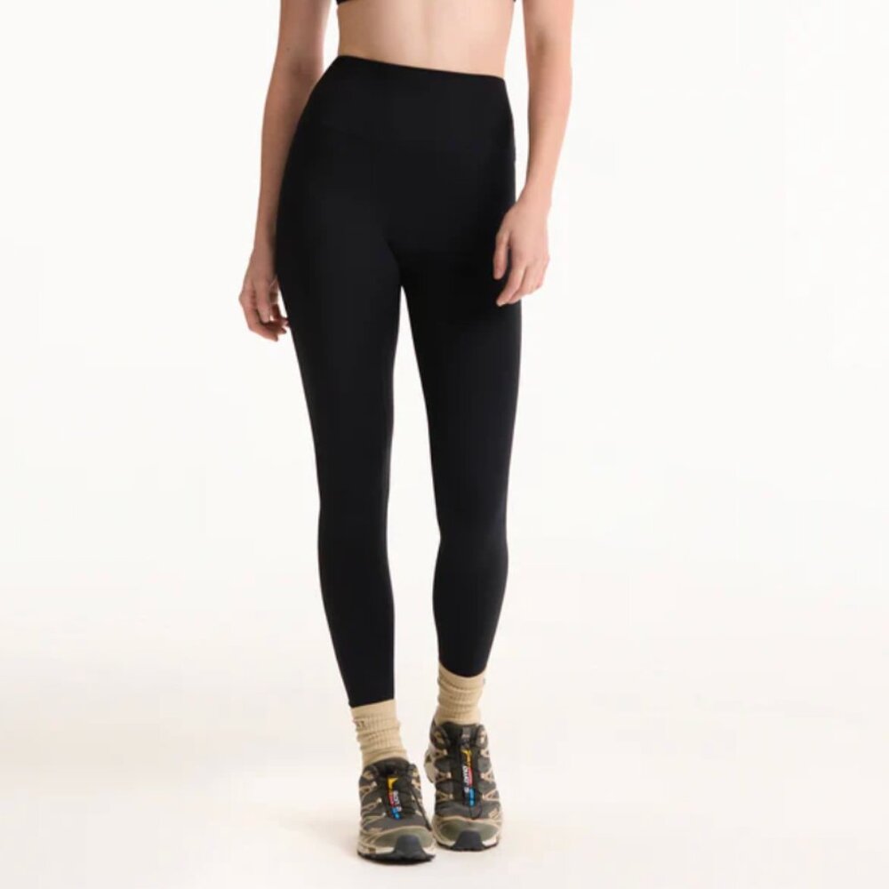 SET Active Formcloud® Cloud High-Rise Leggings in Onyx